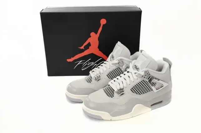 HYPE Jordan Air WMNS AQ9129-001 4 Frozen Moments 0529